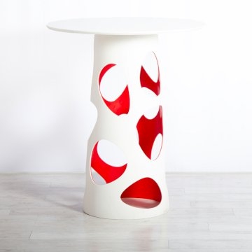 Vega Table - Red