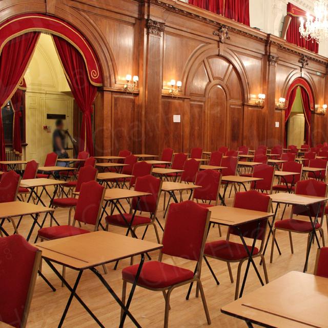 https://d1hcs5uofxldvl.cloudfront.net/chair-hire/article_additional/london-exams7/london-exams7.jpg - Exam tables delivered across London & the UK