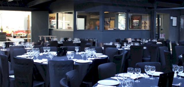 Charity Fundraiser https://d1hcs5uofxldvl.cloudfront.net/chair-hire/article_additional/classic-cars-and-furniture-hire3/classic-cars-and-furniture-hire3-740x350.jpg - Utilising banquet chairs at your charity fundraiser. 230 to be exact.