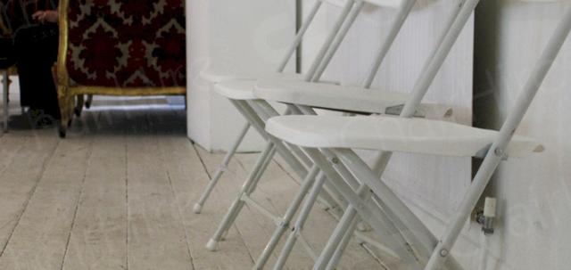 Cloud Meetings https://d1hcs5uofxldvl.cloudfront.net/chair-hire/article_additional/cloud-meetings3/cloud-meetings3-740x350.jpg - Modern venues with contemporary seating.