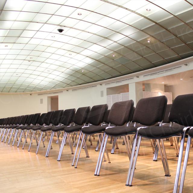 Free WiFi https://d1hcs5uofxldvl.cloudfront.net/chair-hire/article_additional/free-wifi-in-retail5/free-wifi-in-retail5.jpg - Awesome London venue for a meeting and to reveal FREE WiFi