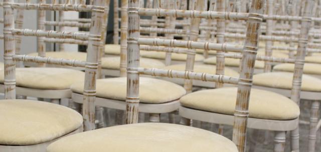 Legal Firm Meeting https://d1hcs5uofxldvl.cloudfront.net/chair-hire/article_additional/legal-firms-and-chair-hire4/legal-firms-and-chair-hire4-740x350.jpg - Fresh limewash look brings in more light.