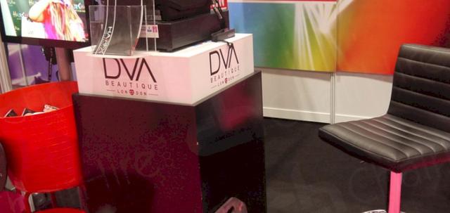 Pro Beauty https://d1hcs5uofxldvl.cloudfront.net/chair-hire/article_additional/pro-beauty-13/pro-beauty-13-740x350.jpg - Comfortable stools for your beauty makeover.