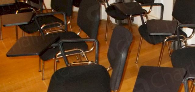 Training with Lecture Chairs https://d1hcs5uofxldvl.cloudfront.net/chair-hire/article_additional/training-with-lecture-chairs4/training-with-lecture-chairs4-740x350.jpg - Order as many chairs as needed, increase or decrease at any time.