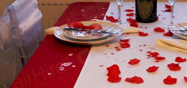 Valentine table setting https://d1hcs5uofxldvl.cloudfront.net/chair-hire/article_additional/valentines-table/valentines-table-740x350.jpg - Plan a perfect dinner date with our Chiavari chairs