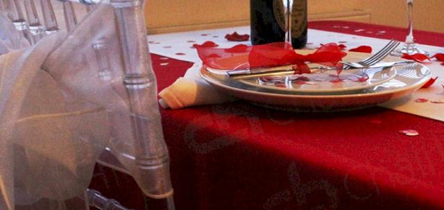 Valentine table setting https://d1hcs5uofxldvl.cloudfront.net/chair-hire/article_additional/valentines-table3/valentines-table3-740x350.jpg - The beginning of love with Chair Hire