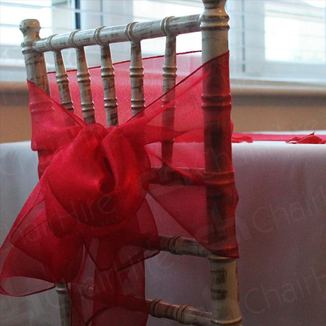 Valentine table setting https://d1hcs5uofxldvl.cloudfront.net/chair-hire/article_additional/valentines-table7/valentines-table7.jpg - Our Chiavari chairs at its best and looking stunning with Red bows.