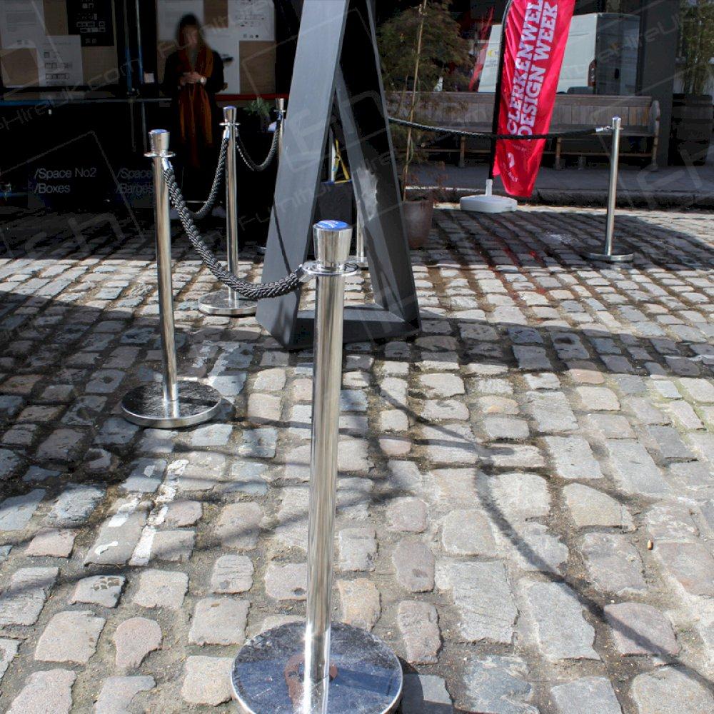 Ropes and posts to enclose exhibits and installations