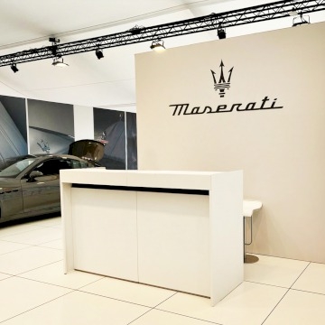 2m Straight Bar with Branded Backwall 2m Straight Bar with Branded Backwall