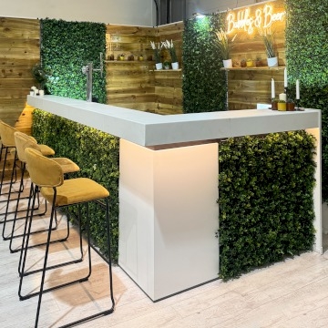 3.5m Box Hedge Corner Bar with Backwalling 3.5m Box Hedge Corner Bar with Backwalling