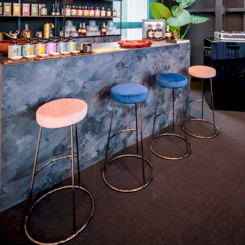 Rose Gold Chrome Spire Stool - Black Pad