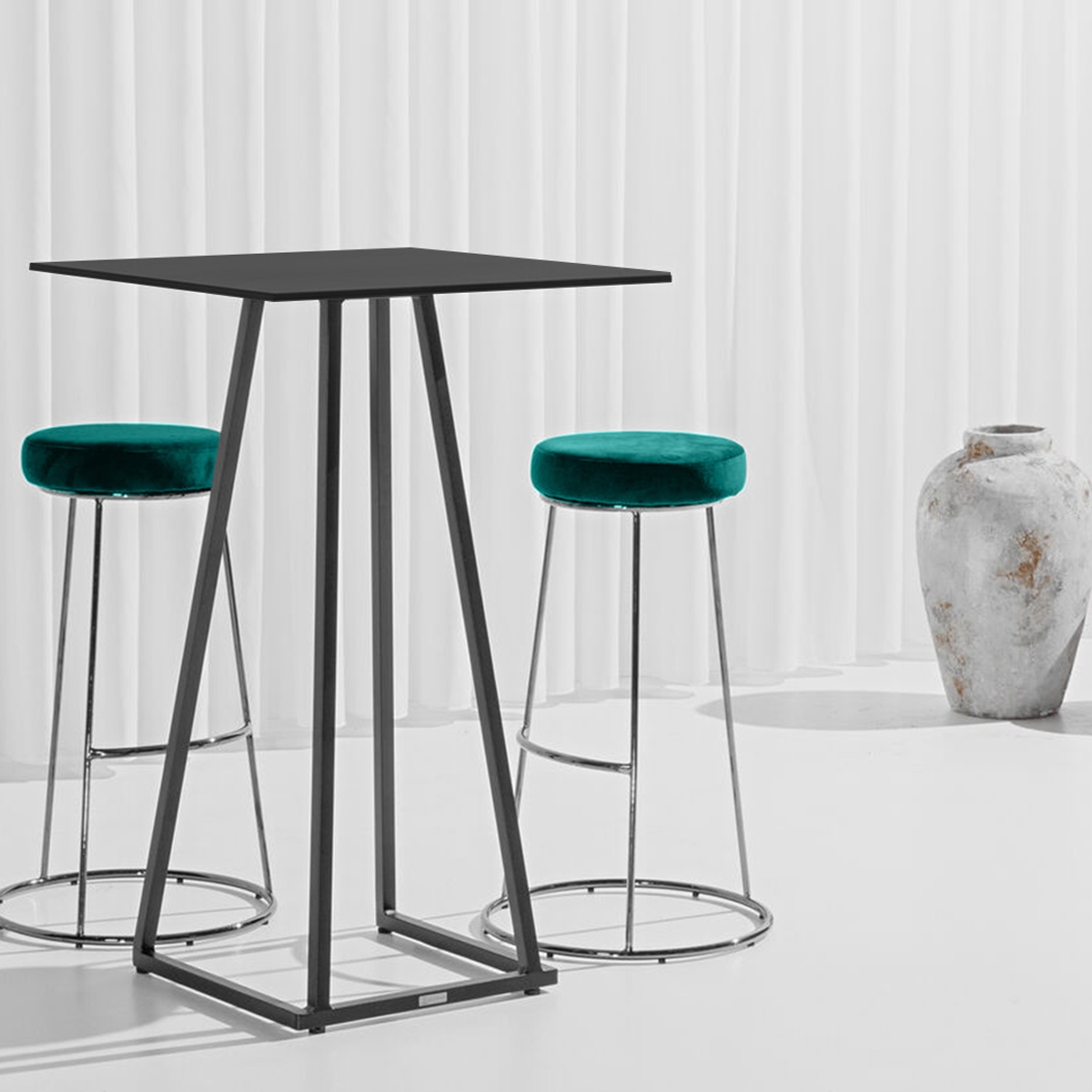 Black Chrome Spire Stool - Green Pad