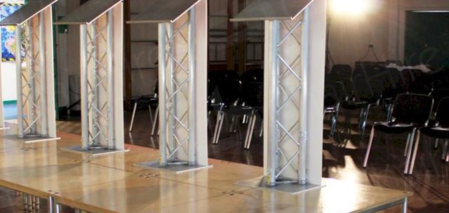 General Election https://mill-media.s3.eu-west-2.amazonaws.com/chair-hire/article_additional/election-debate7-2015/election-debate7-2015-740x350.jpg - Podiums for politicians.