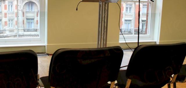 Free WiFi https://mill-media.s3.eu-west-2.amazonaws.com/chair-hire/article_additional/free-wifi-in-retail8/free-wifi-in-retail8-740x350.jpg - FREE WiFi at Harvey Nichols!! Take a seat and browse the web...
