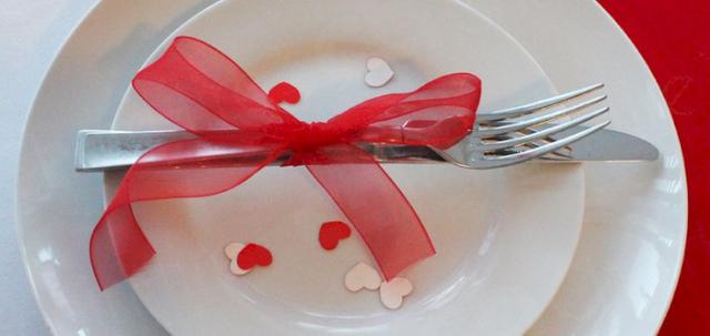 Valentine table setting https://mill-media.s3.eu-west-2.amazonaws.com/chair-hire/article_additional/valentines-table11/valentines-table11-740x350.jpg - After a good dinner one can forgive anybody.