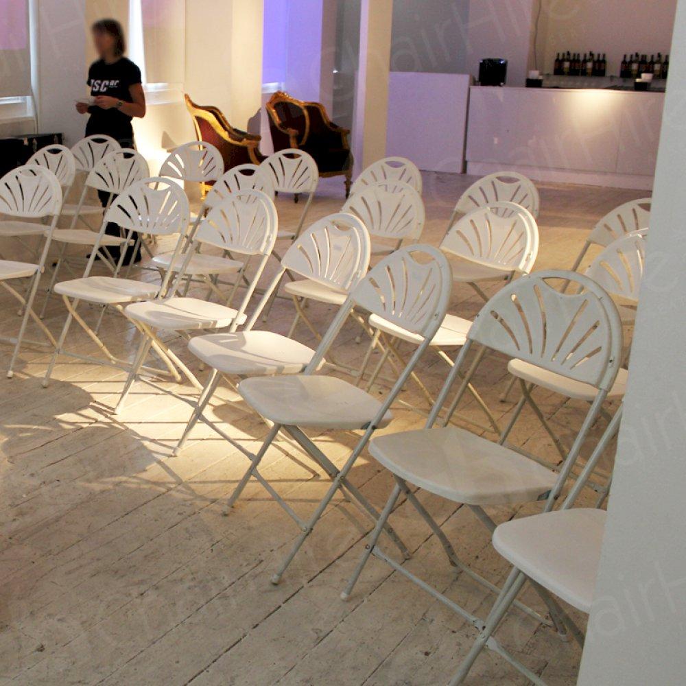White chairs keep your venue light & bright.