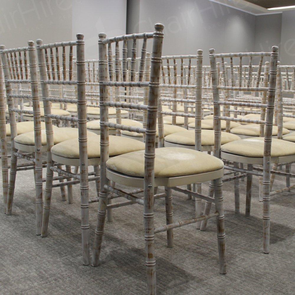 Chiavaris elegantly make the most of office space.