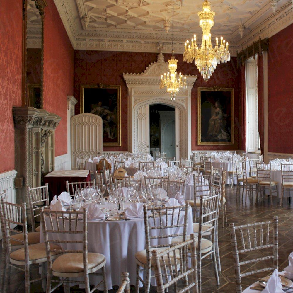 Chiavari chairs boost elegance & sophistication.