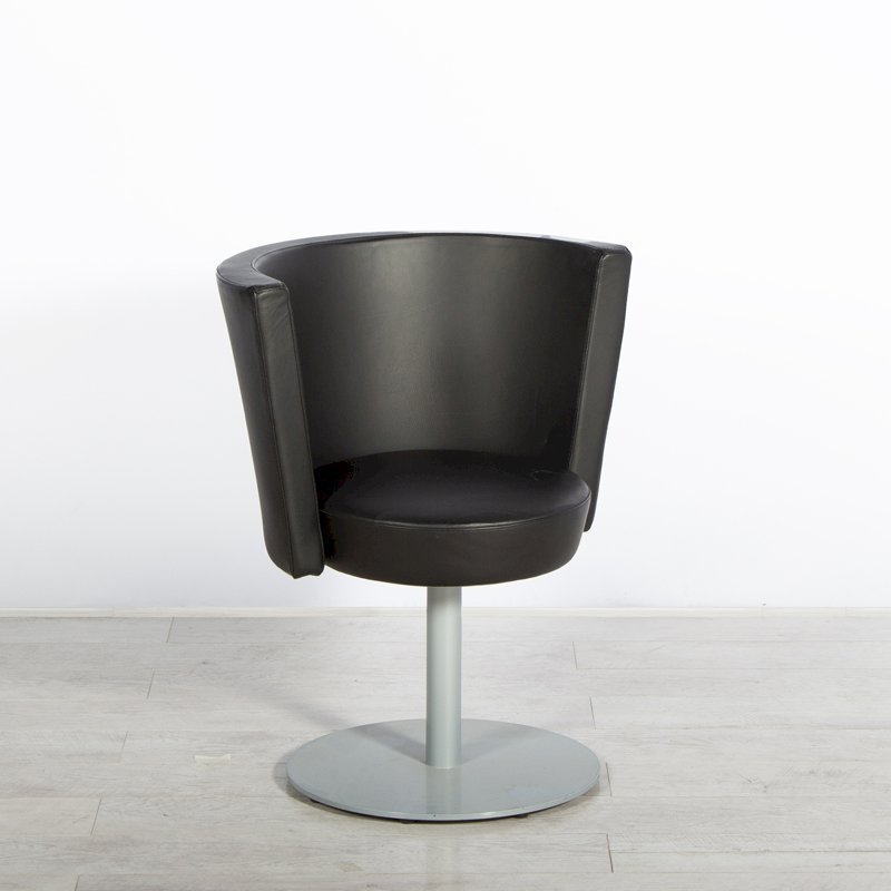 Konic Chair Black Leather