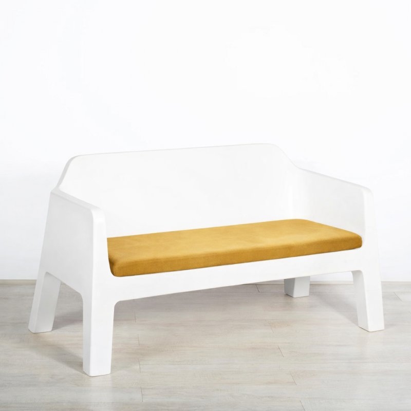 Pulse Sofa - Assorted Cushion Colours