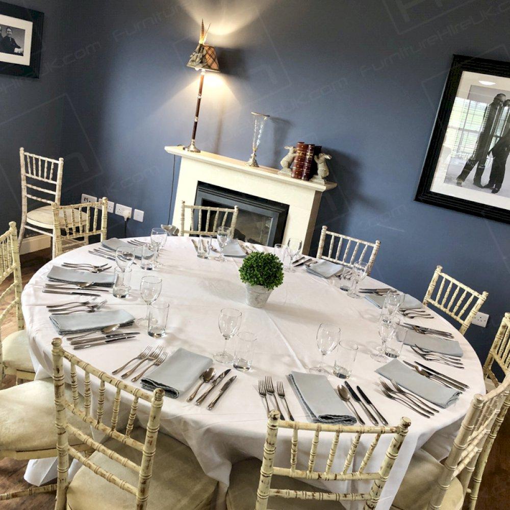 Dining event held in Tattenhall last week. Our client utilised limewash Chiavari Chairs and 6ft round banquet tables.