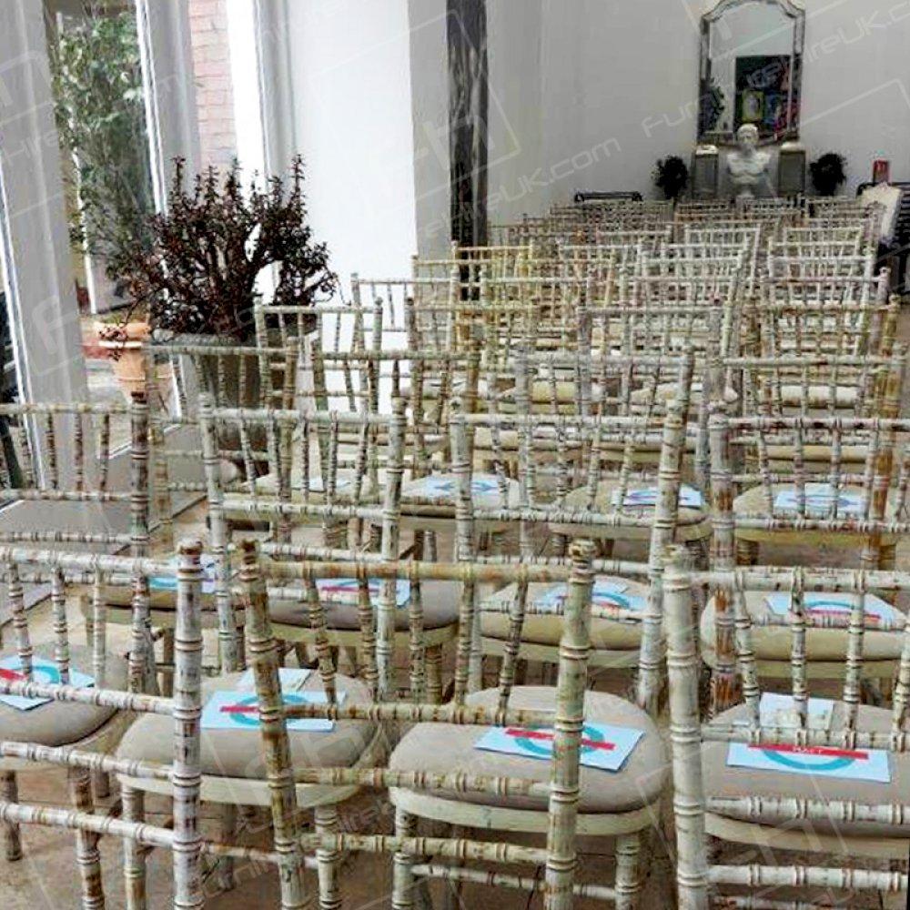 Who doesn't love a wedding with our infamous Chiavari Chairs!