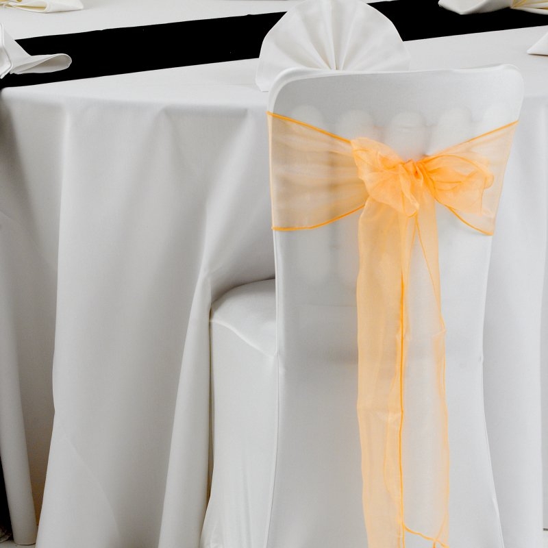 4ft Round Table Cloth - White